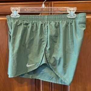 Nike Tempo Dri-Fit Modern Embossed Green Shorts